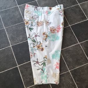 St. John's Bay White Floral Capris with Mint and Coral Accents